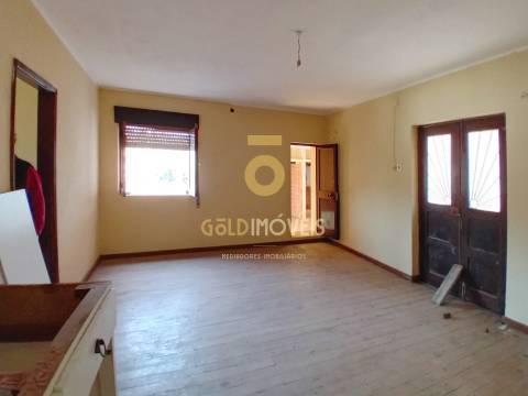 Moradia T2 Venda em Santa Maria de Sardoura,Castelo de Paiva