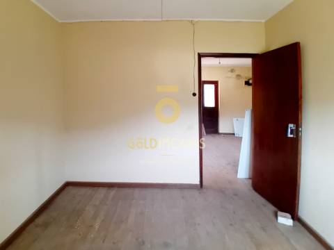 Moradia T2 Venda em Santa Maria de Sardoura,Castelo de Paiva