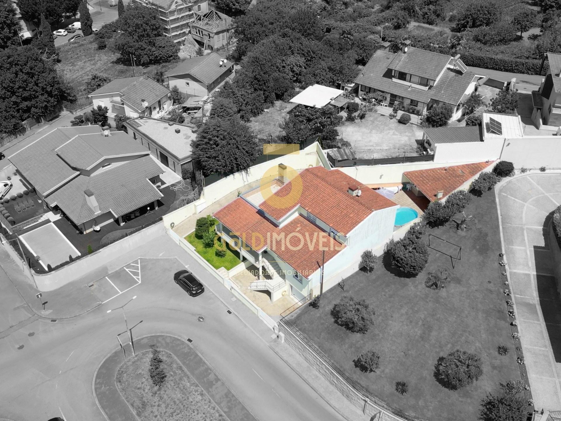 Moradia Isolada T4 Venda em Vila Cova da Lixa e Borba de Godim,Felgueiras