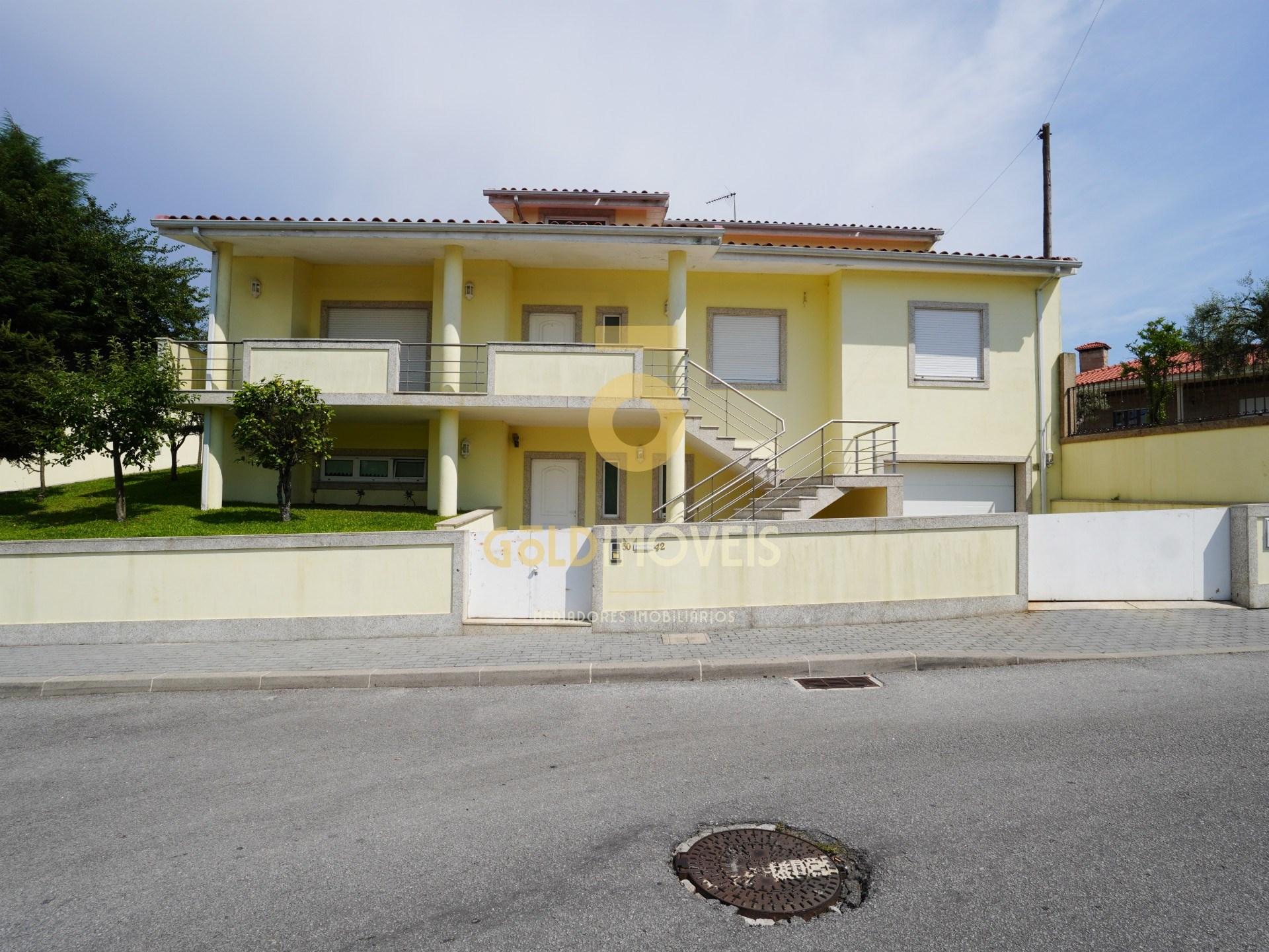 Moradia Isolada T4 Venda em Vila Cova da Lixa e Borba de Godim,Felgueiras