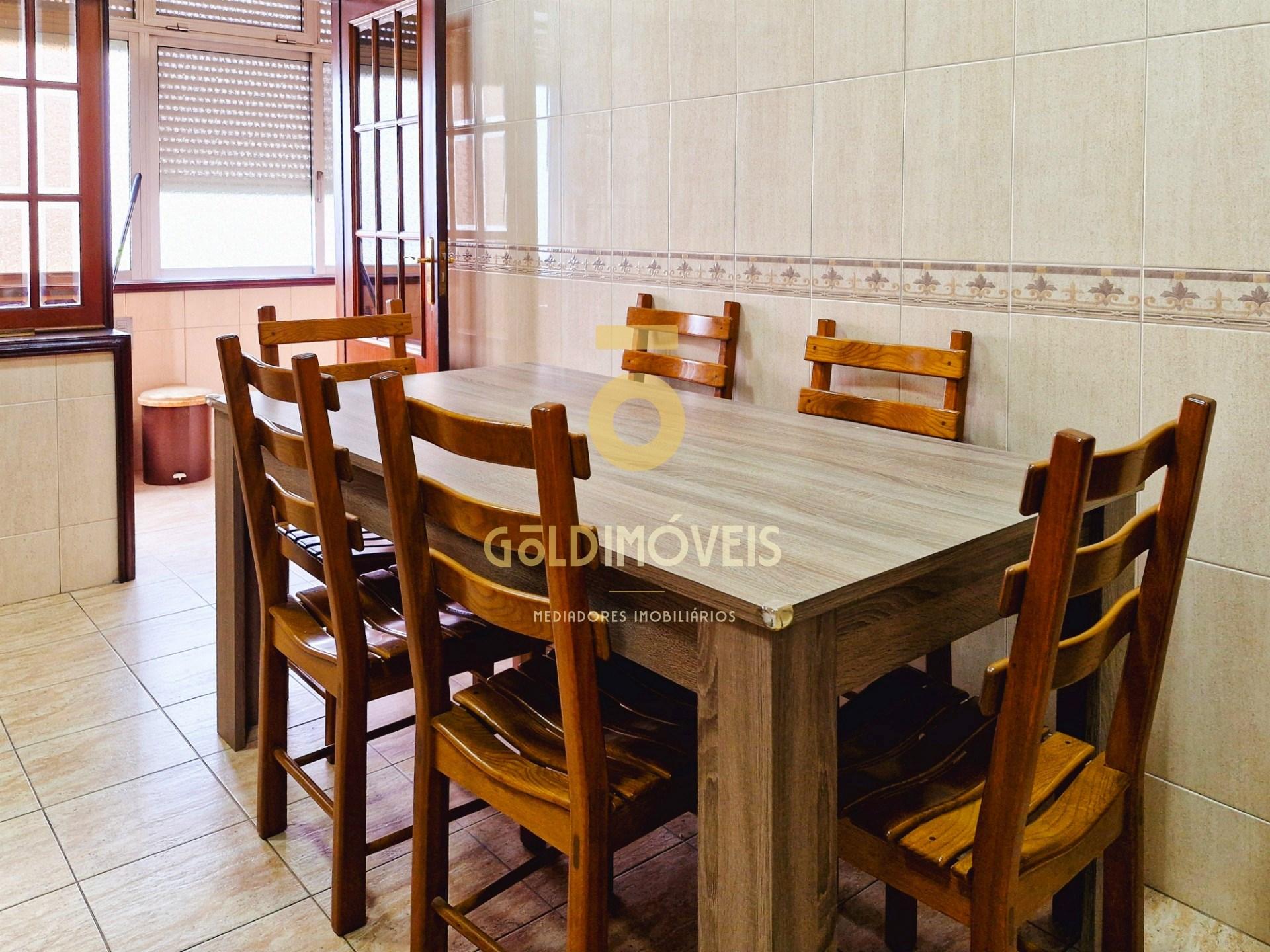 Apartamento T3 Venda em Oliveira de Azeméis, 
<!DOCTYPE html>
<html lang=