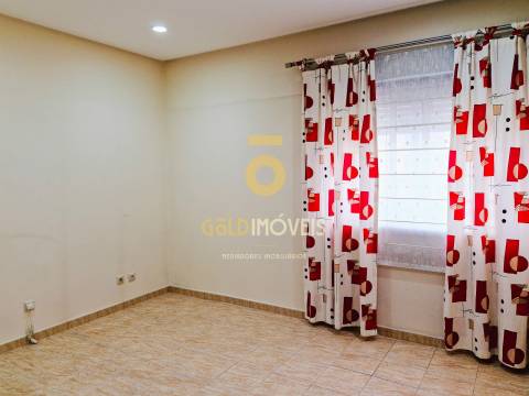 Apartamento T3 Venda em Oliveira de Azeméis, Santiago de Riba-Ul, Ul, Macinhata da Seixa e Madail,Oliveira de Azeméis