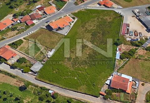 Terreno plano - 2.050m² - Viabilidade para casa Terrea
