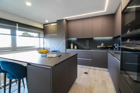 T4 Duplex c/ terraço - Praia de Esmoriz