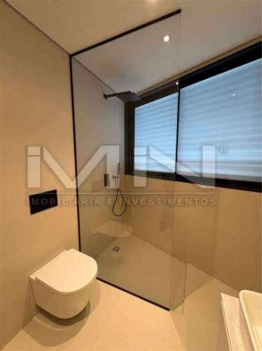 Exclusividade e Modernidade no Centro de Gondomar: Apartamento T1 Novo com Terraço