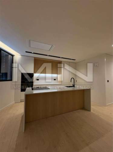 Exclusividade e Modernidade no Centro de Gondomar: Apartamento T1 Novo com Terraço