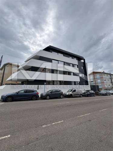 Apartamento T3 com Terraço- Roof Top - Novo