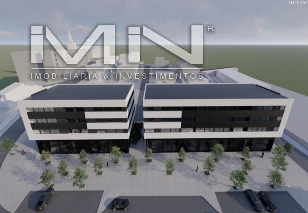 Espaço comercial novo - Zona central de transportes e comercio