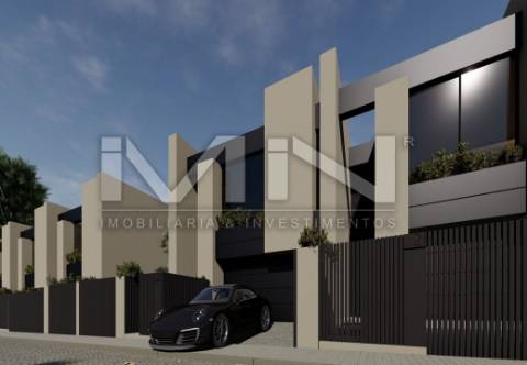 Moradia T3 +1  com 3 Suites - LOTE 16