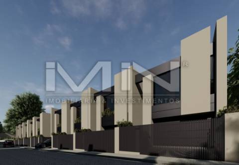 Moradia T3 +1  com 3 Suites - LOTE 16