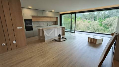 Moradia T3 +1  com 3 Suites - LOTE 16