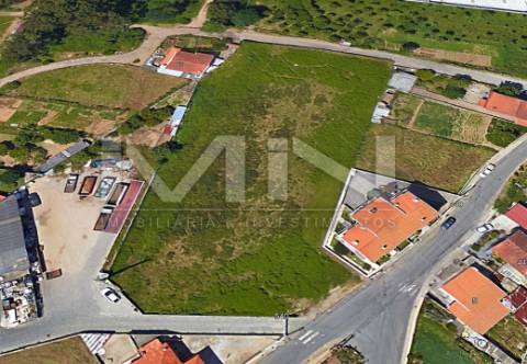 Terreno de 2.250m² para Loteamento ou casa térrea