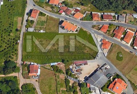 Terreno plano - 2.050m² - Viabilidade para casa Terrea
