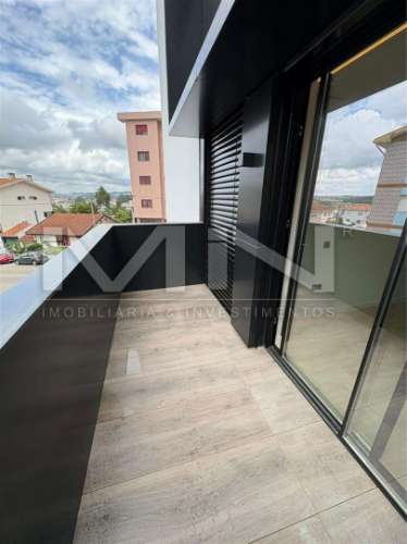 Apartamento T3 com Terraço- Roof Top - Novo