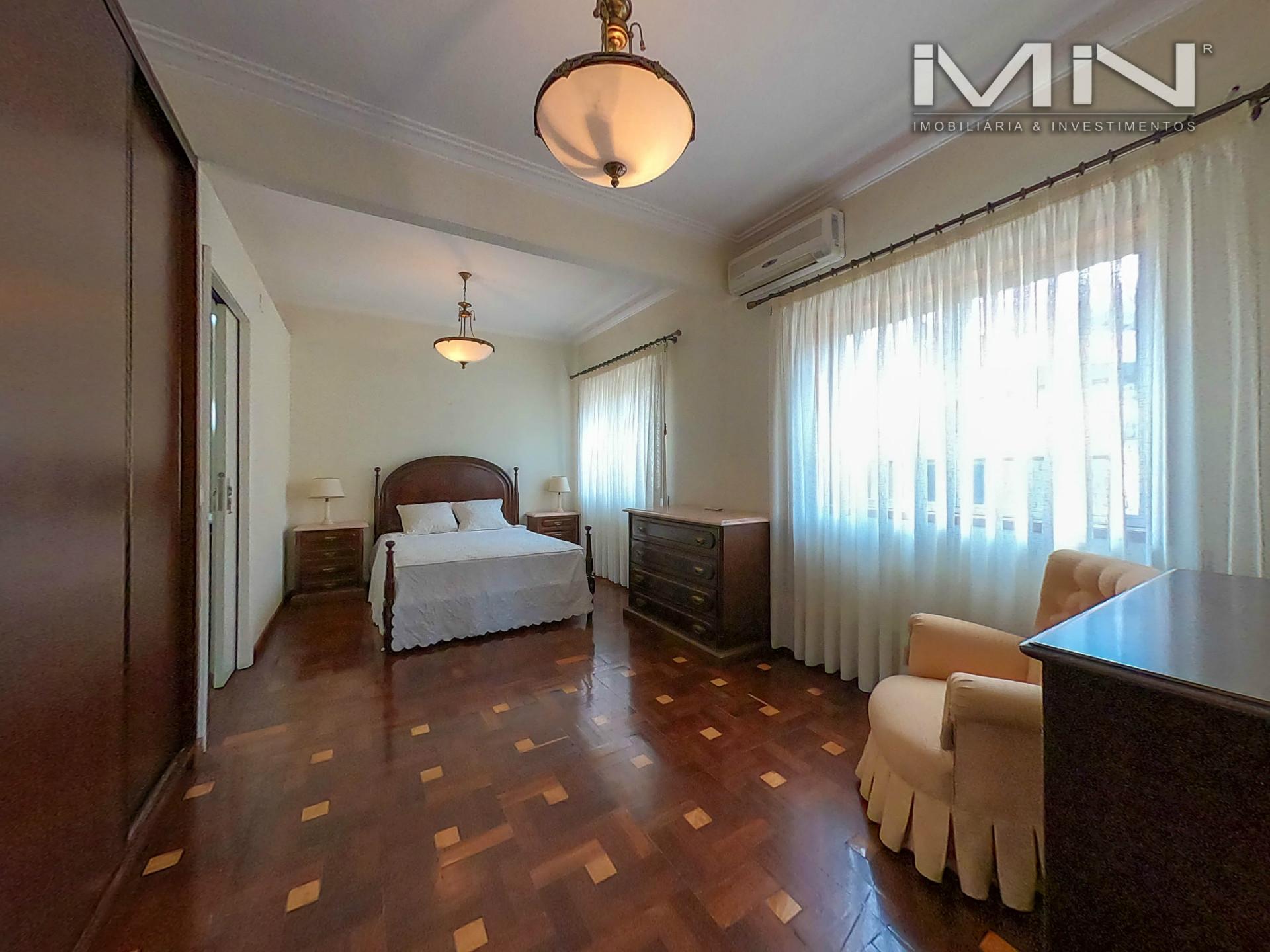 Quarto duplo - 2 minutos do Porto