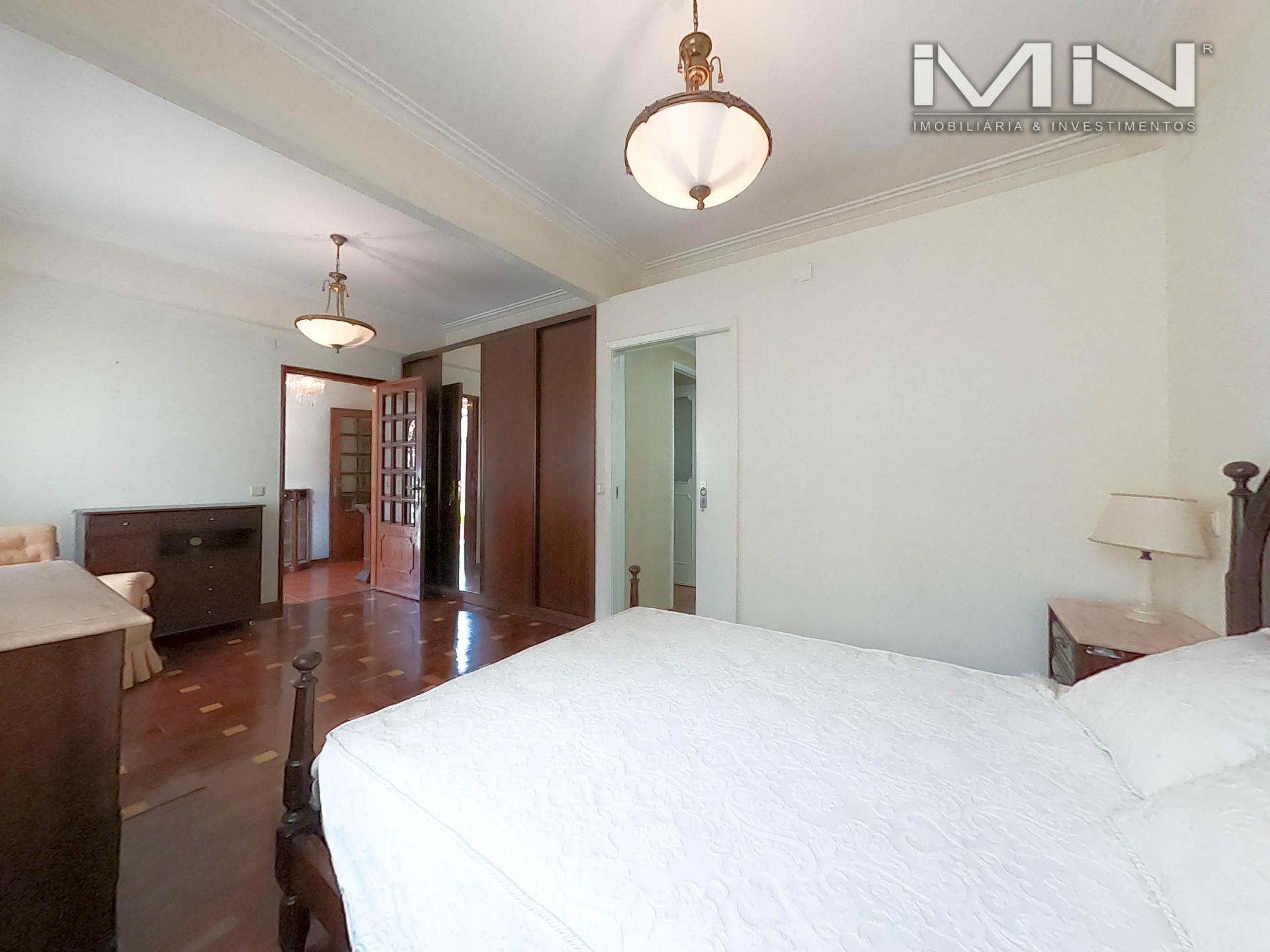 Quarto duplo - 2 minutos do Porto