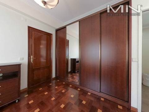 Quarto duplo - 2 minutos do Porto