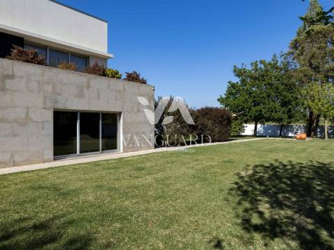 Moradia de luxo com estilo Contemporâneo Argivai | Póvoa de Varzim