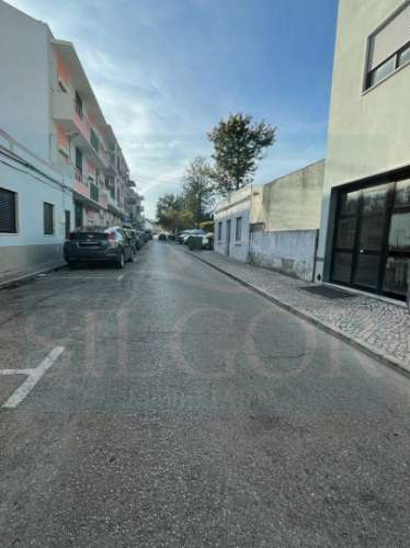 Loja T4 Venda em Baixa da Banheira e Vale da Amoreira,Moita