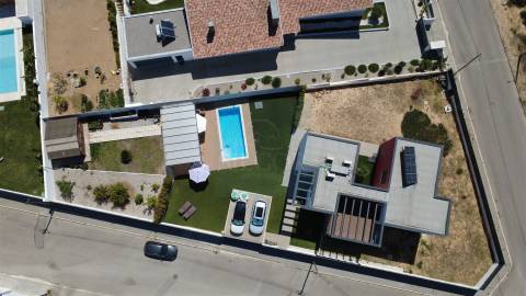 Moradia Isolada T4+1 de Luxo com Piscina | Fernão Ferro