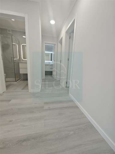 Apartamento T4 Venda em Amora,Seixal