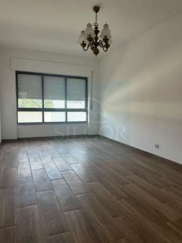 Excelente apartamento T3 junto do Parque da Cidade - Barreiro