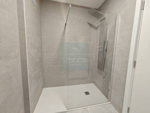 Excelente apartamento T2 - Totalmente remodelado