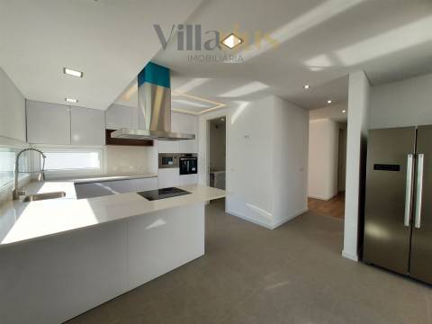 Moradia V5 de Luxo no Entroncamento | Quinta do Bonito – Villarius