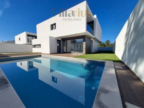 Moradia V5 de Luxo no Entroncamento | Quinta do Bonito – Villarius