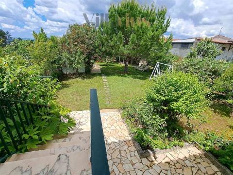 Moradia T4 com Terreno em São Pedro de Tomar | Villarius Imobiliária