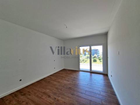 Apartamento T3 em Condomínio Fechado