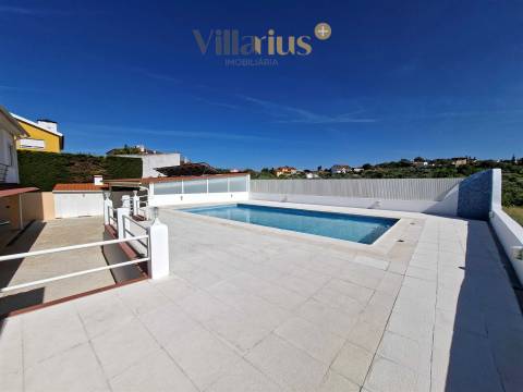Moradia V3+1 com Piscina, Jardim Privativo e Churrasqueira