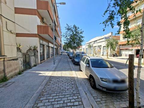Apartamento T3 com Varandas – Espaço, Luz, Localizado na Zona Histórica de Tomar