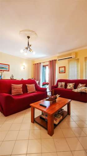 Apartamento T2 com varandas | Piscinas | Garagem