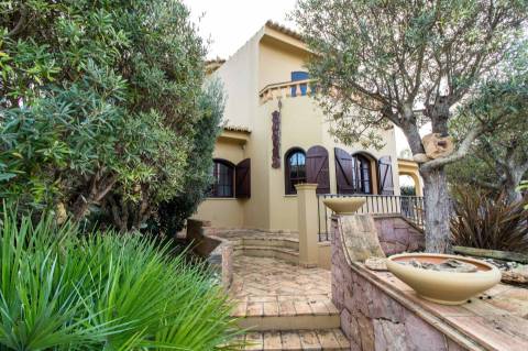 Fantástica Villa na Galé, com vista mar