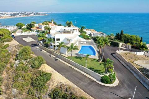 Fantástica Moradia com uma deslumbrante vista mar - Albufeira