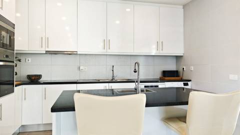 Exclusivo - Villa privada com piscina e terreno