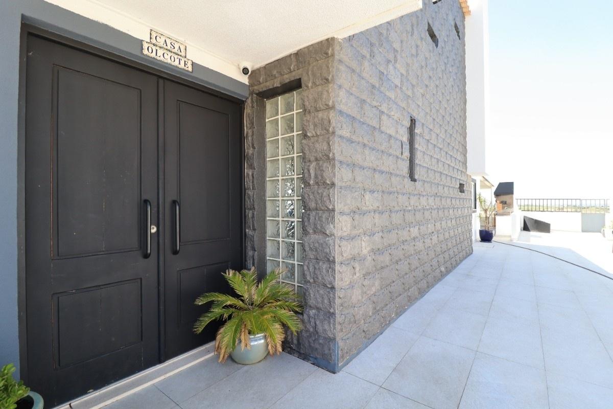 Moradia privada, renovada e com Vista Mar