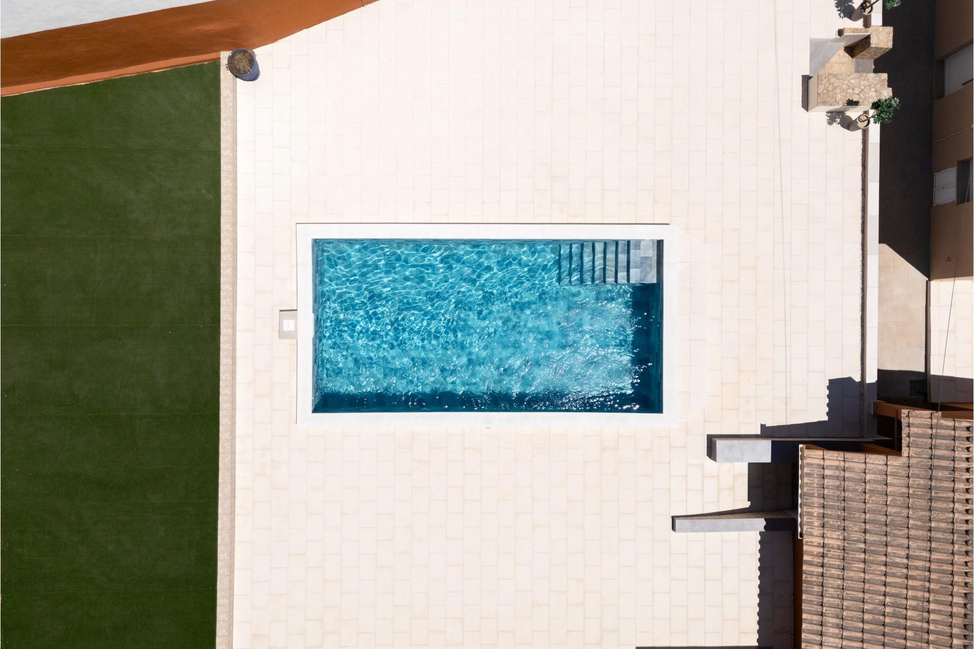 Totalmente Remodelada – Moradia T3 com Piscina, Jardim e terreno de 1.015m2