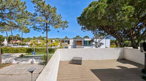 Apartamento T1 com Terraço Rooftop e Vista Mar em Vilamoura