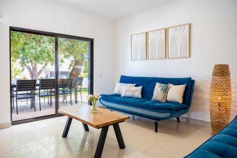 Villa Privada V4 em Lote de 1.404 m² – Vale Navio, Albufeira
