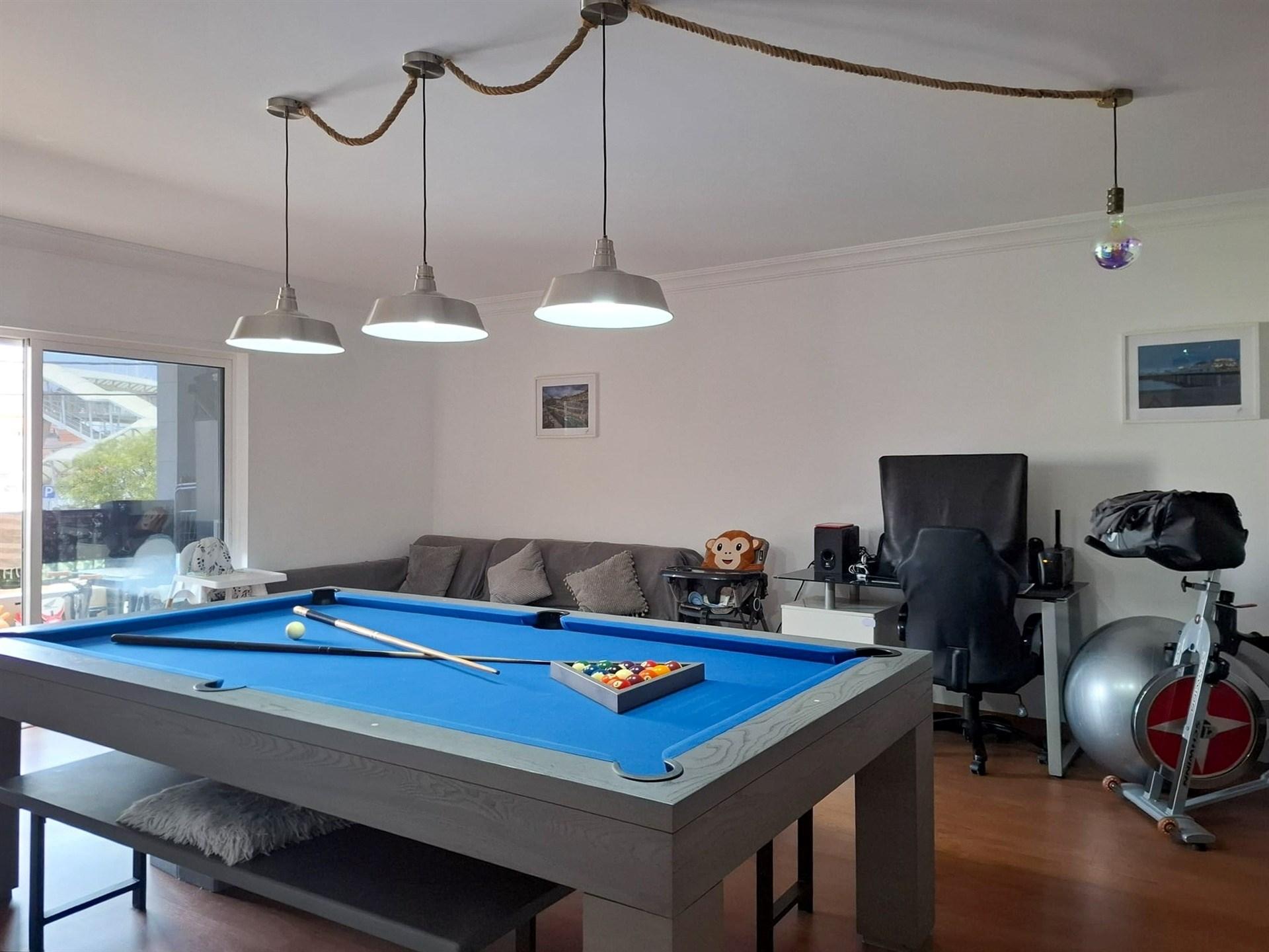 Excelente Apartamento T2 em Tunes – Moderno e Espaçoso