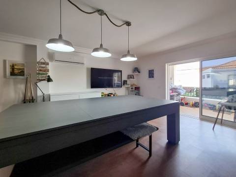 Excelente Apartamento T2 em Tunes – Moderno e Espaçoso