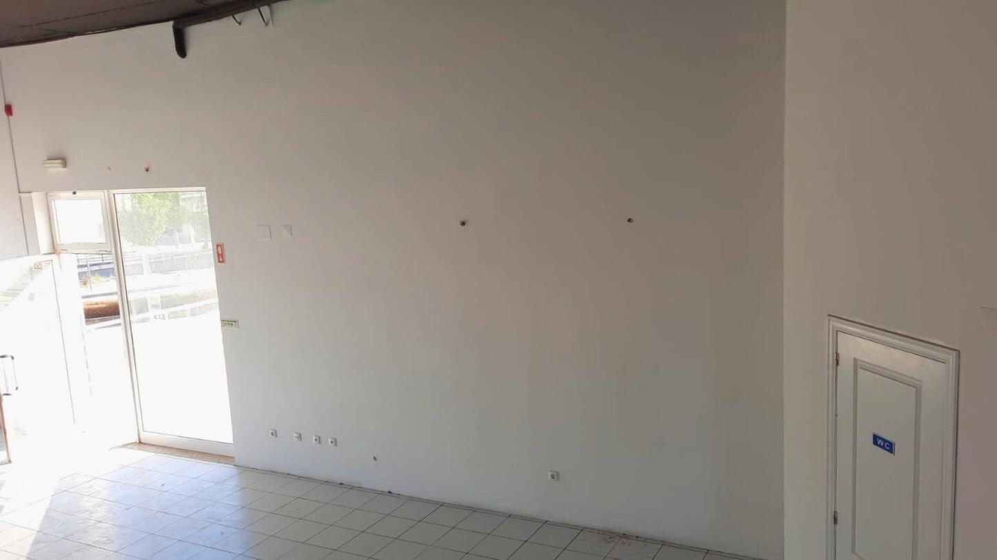 Loja Comercial em Localização Privilegiada Armação de Pêra