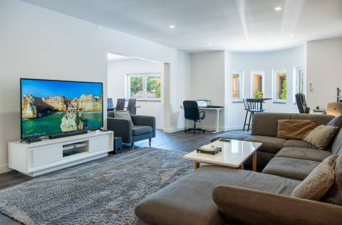 Villa privada com 900 m2 de lote perto da praia