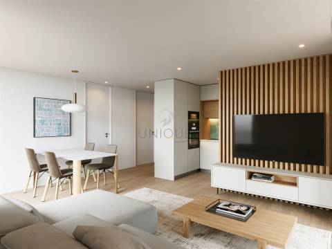 T4 Duplex Exclusivo na Praia da Barra | Terraço Panorâmico e Piscina Privativa