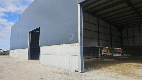 Armazém Novo - Zona Industrial de Taboeira