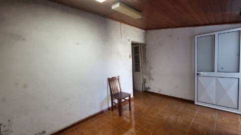 Moradia em Banda T1 Venda em Salga,Nordeste
