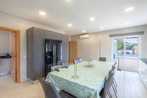 Magnífica moradia de luxo com 4 quartos