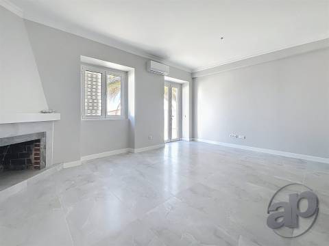 Moradia Térrea T5 com Piscina